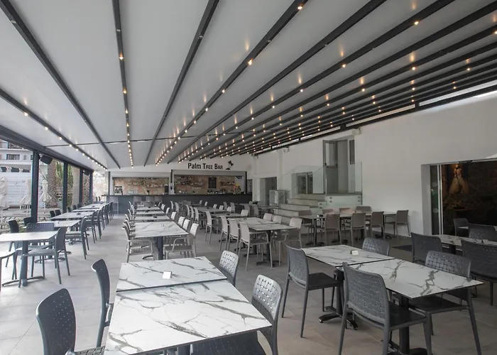 Bohemian Gardens Hotel Protaras