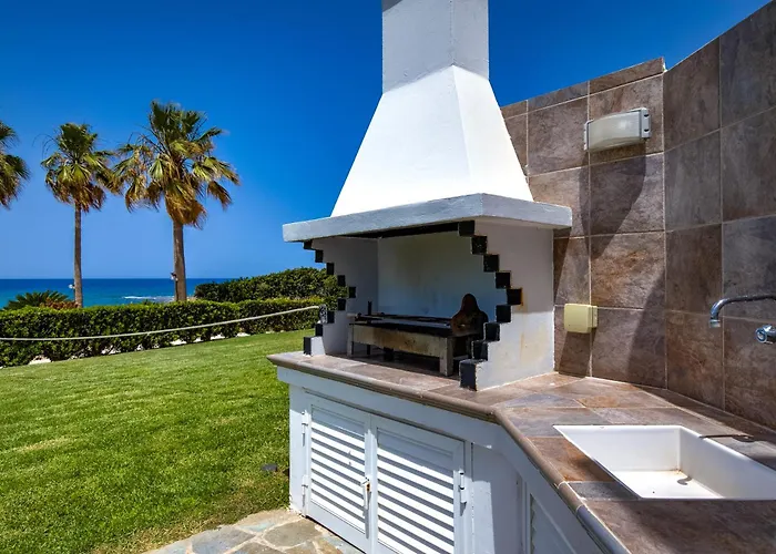 Platzia Beach Villas Paphos