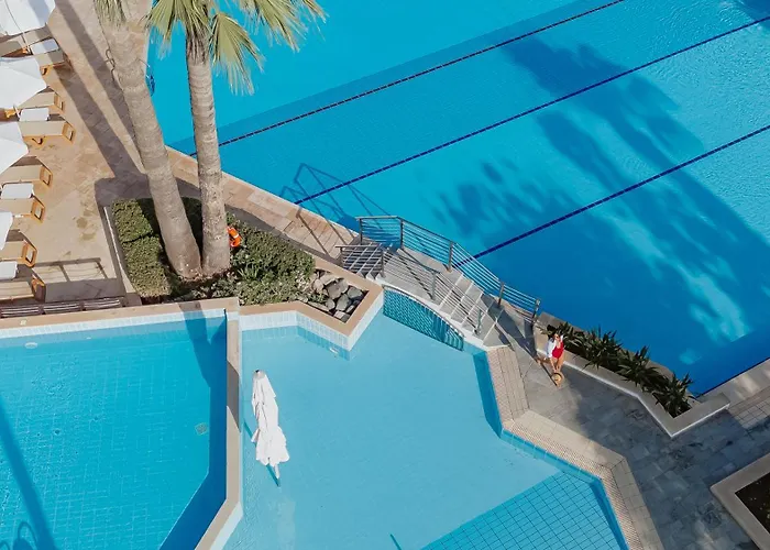 Golden Coast Beach Hotel Protaras