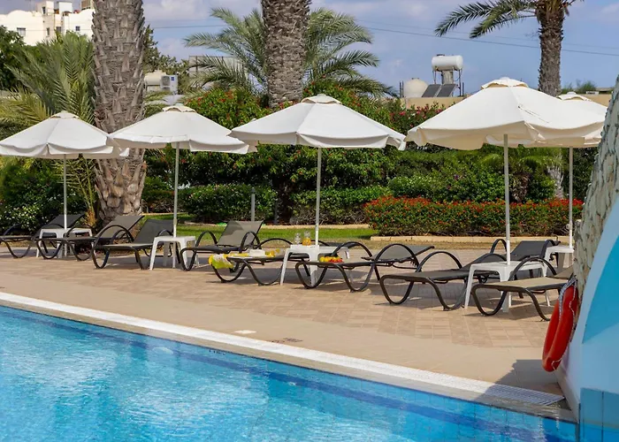 Pet friendly Seagull Hotel Apartments Protaras