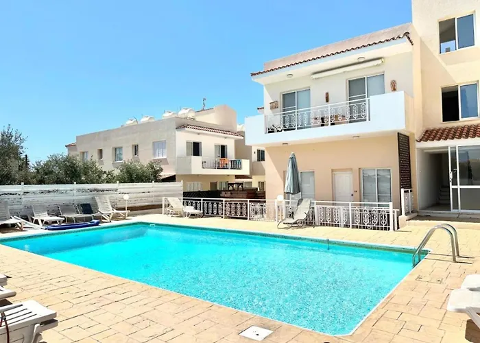 H&O Diana Holiday Apartment Paphos che accetta animali