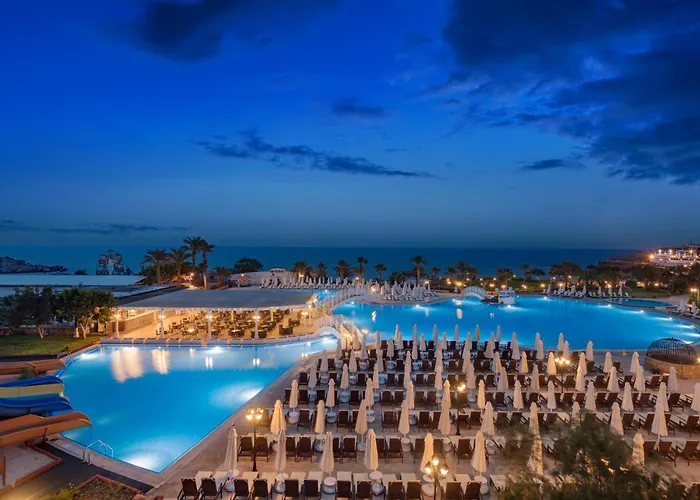 Kyrenia (Northern Cyprus) Resorts and Hotels with Waterparks