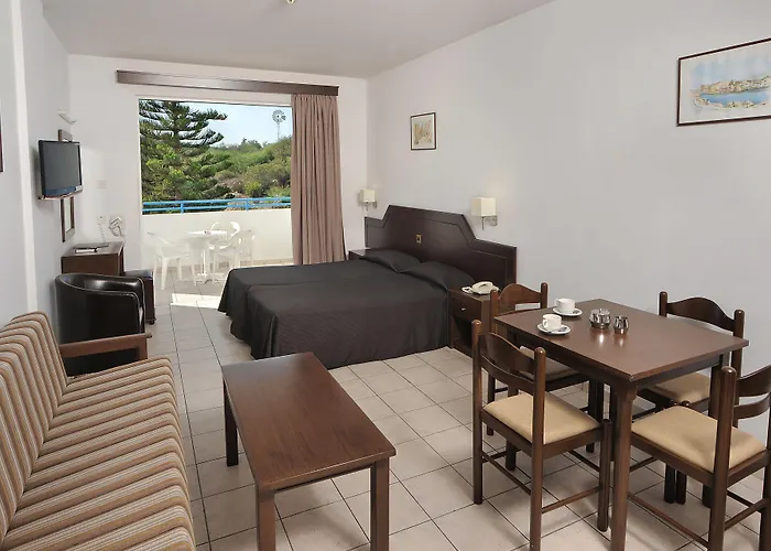 Petrosana Hotel Apartments Ayía Nápa