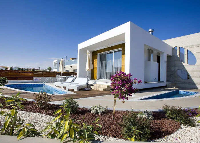 Paradise Cove Luxurious Beach Villas Paphos