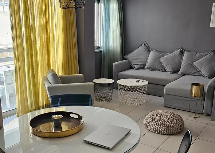 Beachfront Amazing New Apartment Limassol