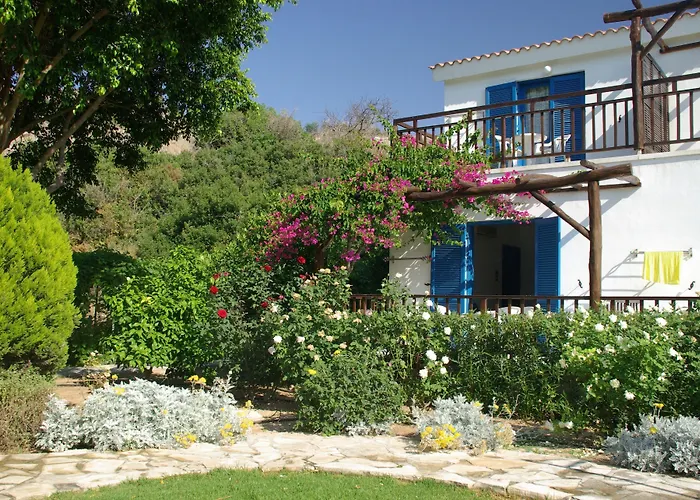 Hylatio Tourist Village Pissouri