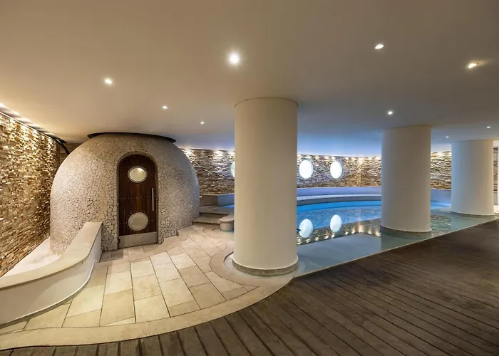 Nicosia hotels near City Royal