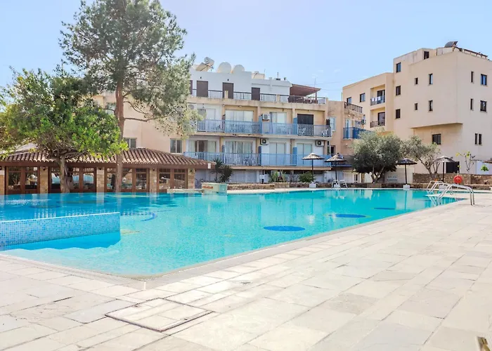 Huisdiervriedelijke Alex'S Vacation Suite - 100M From The Beach - 6 Guests Paphos