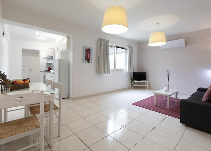 Pet friendly Stephanie City Apartments Larnaca