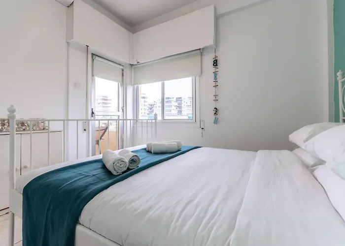 Sea-Esta Seaview Apartment, 200 Meters To The Beach Larnaca