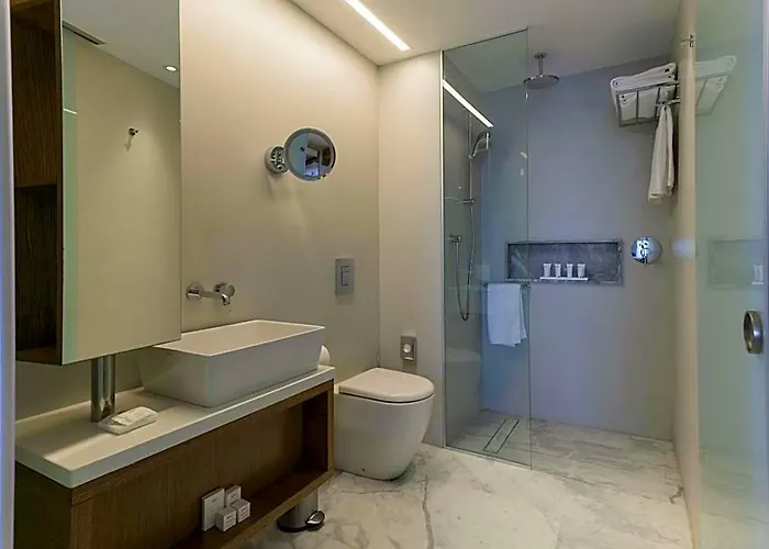 Radisson Beach Resort Larnaca Livadhia