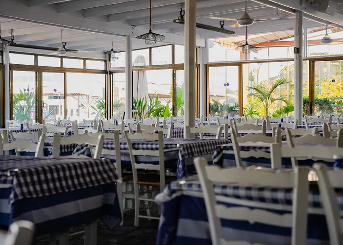 Lachi Hotels