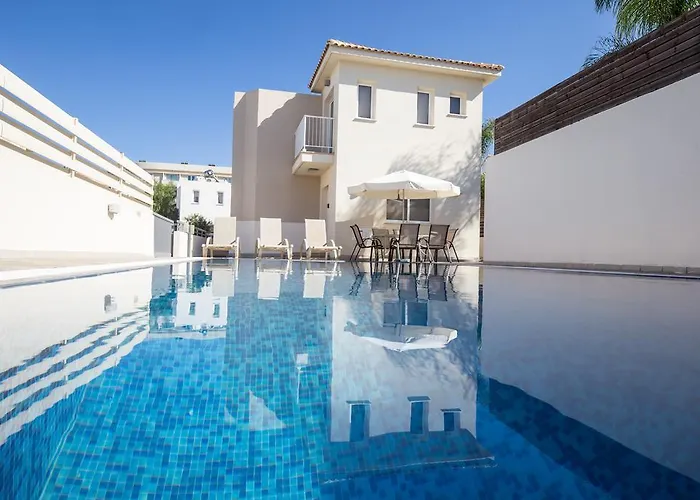 Haustierfreundliches Protaras View Villas