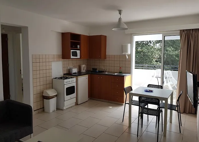 Ferienwohnung Valentinos Court Paphos