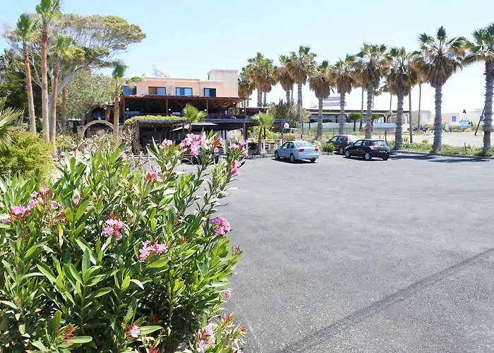 Kissonerga Beach Apartment Paphos
