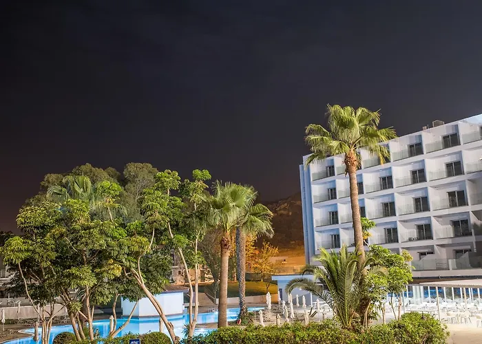 Narcissos Waterpark Resort Protaras