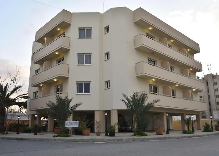 Elysso Apartments Larnaka