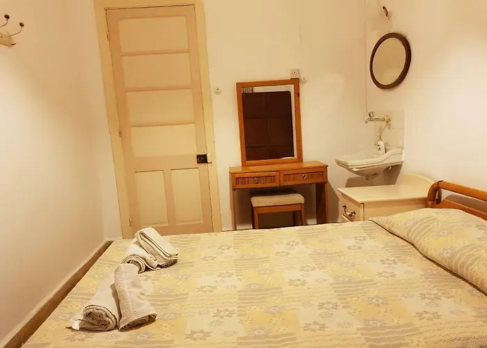 Hostels in Paphos