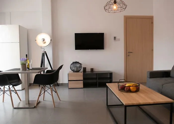Mcplaces Holiday Apartments Paphos