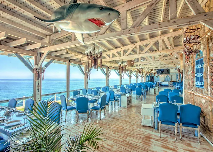 Haustierfreundliches Mercure Cyprus Casino Hotels & Wellness Resort Agios Epiktitos