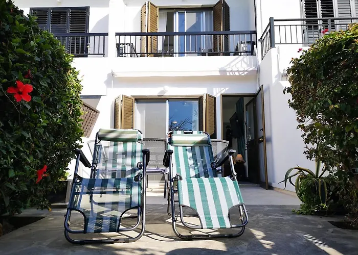 Tedy'S Townhouse-Margarita Gardens Villa Paphos