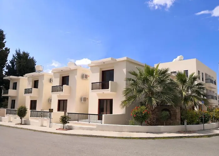 Seashell Apartments Paphos